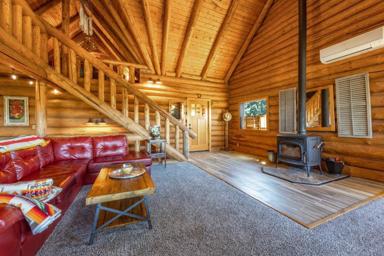Rowland Log Cabin Home Lyle المظهر الخارجي الصورة