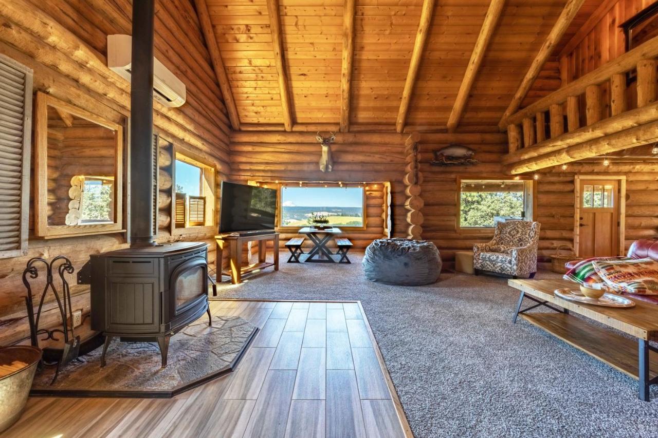 Rowland Log Cabin Home Lyle المظهر الخارجي الصورة