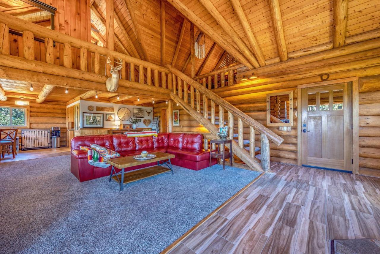 Rowland Log Cabin Home Lyle المظهر الخارجي الصورة
