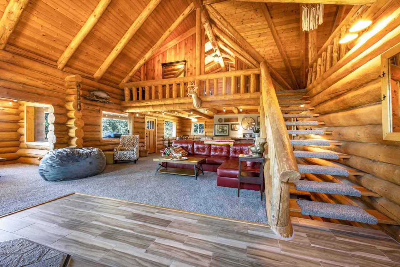 Rowland Log Cabin Home Lyle المظهر الخارجي الصورة