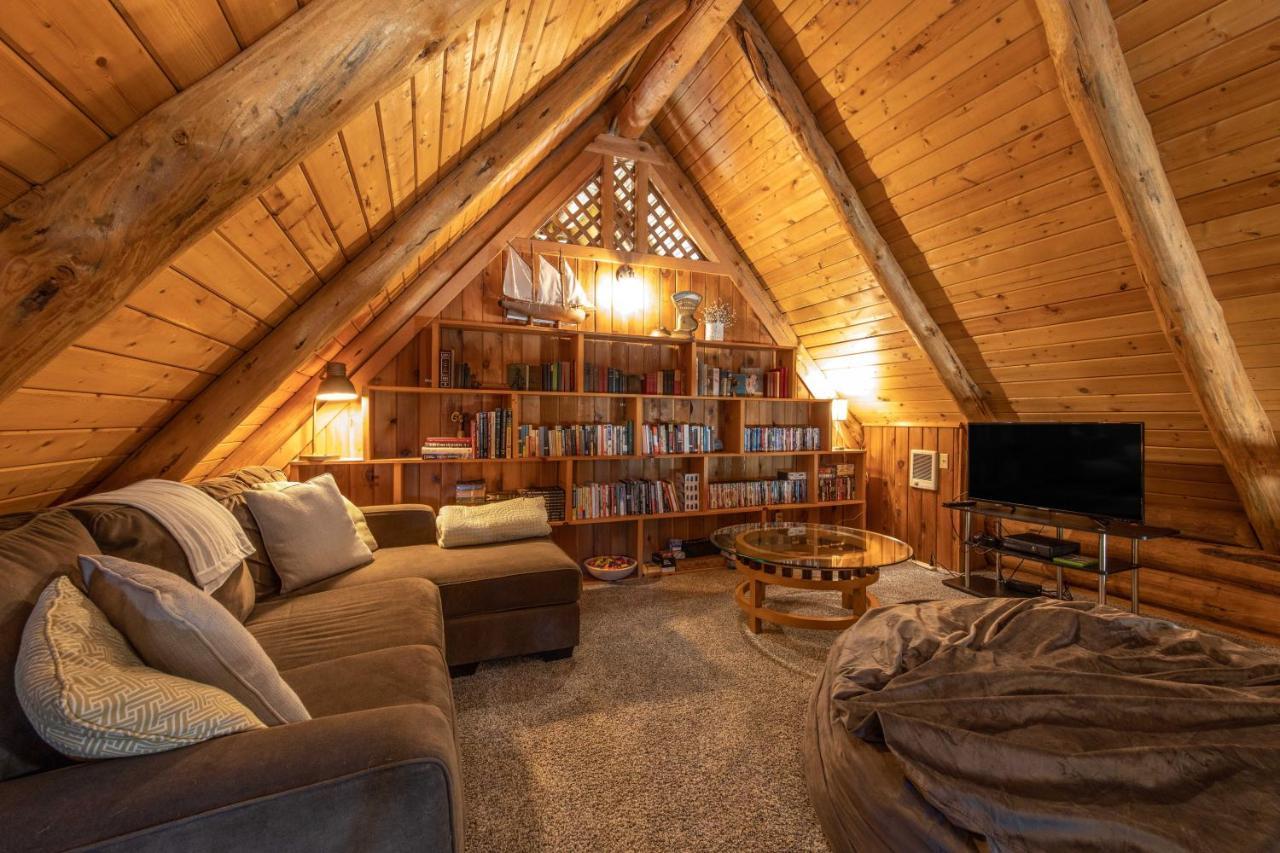 Rowland Log Cabin Home Lyle المظهر الخارجي الصورة