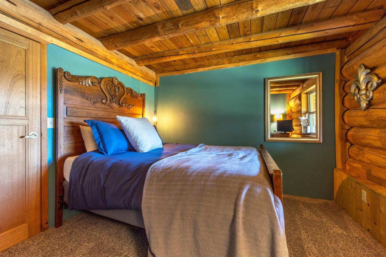 Rowland Log Cabin Home Lyle المظهر الخارجي الصورة