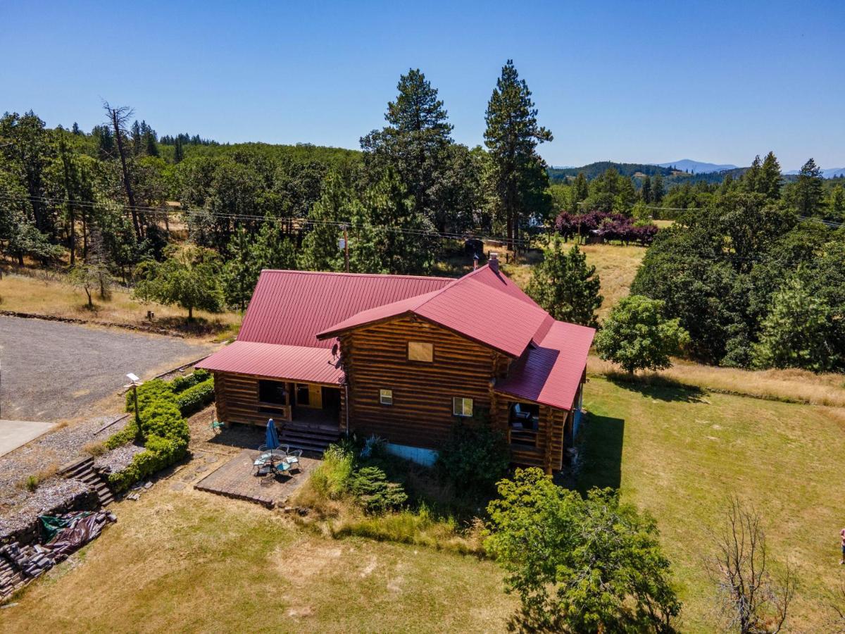 Rowland Log Cabin Home Lyle المظهر الخارجي الصورة
