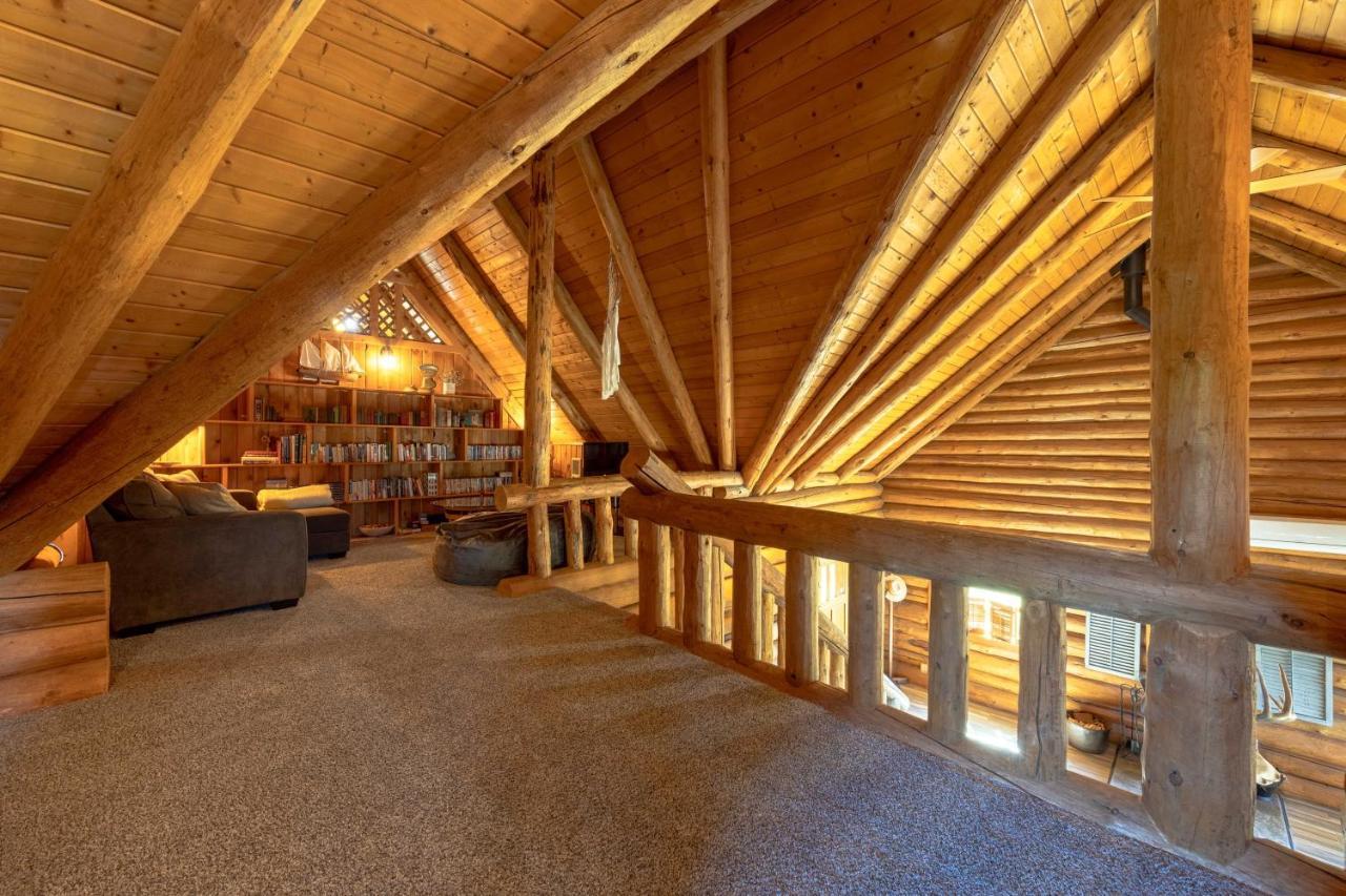 Rowland Log Cabin Home Lyle المظهر الخارجي الصورة