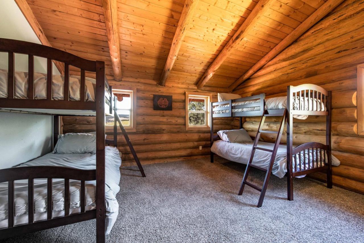 Rowland Log Cabin Home Lyle المظهر الخارجي الصورة