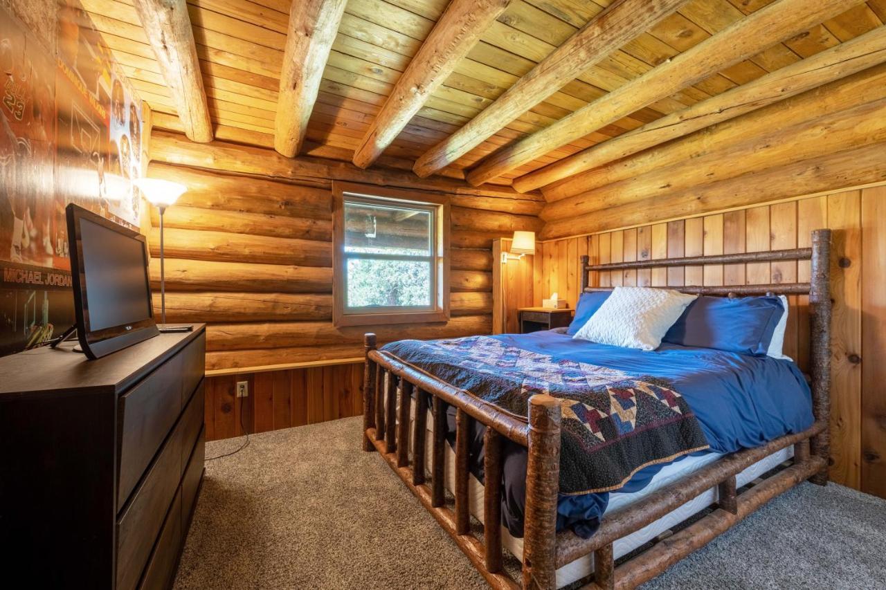 Rowland Log Cabin Home Lyle المظهر الخارجي الصورة