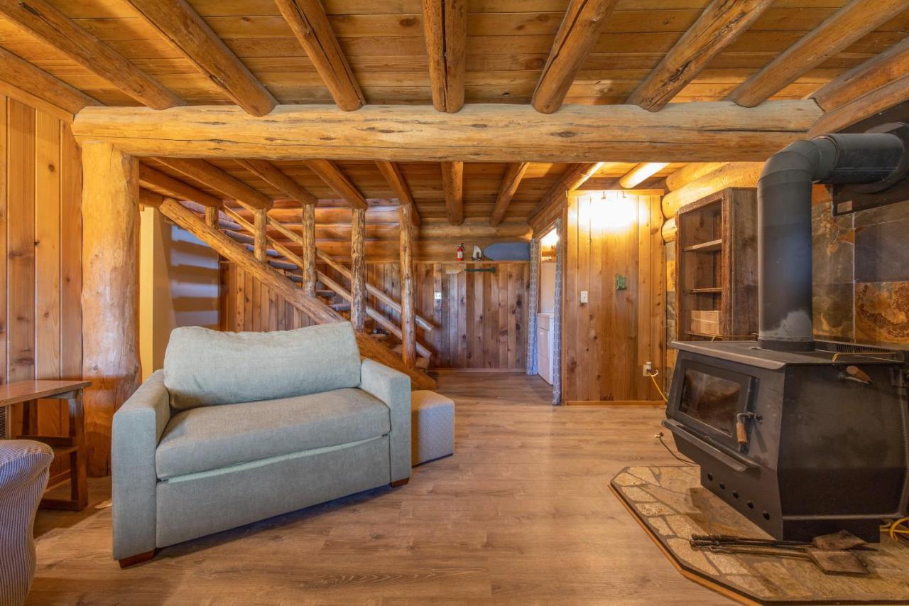 Rowland Log Cabin Home Lyle المظهر الخارجي الصورة